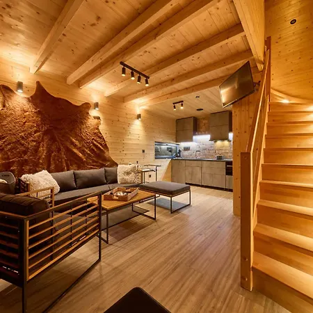 Luxe Timber & Pet Retreat By Interhome