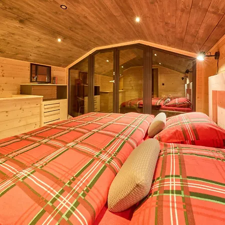 Luxe Timber & Pet Retreat By Interhome Младе-Буки