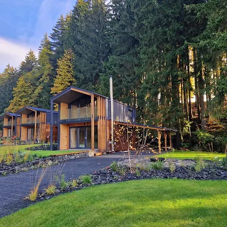 Luxe Timber & Pet Retreat By Interhome *
