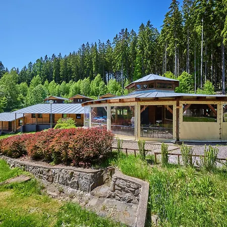 Luxe Timber & Pet Retreat By Interhome