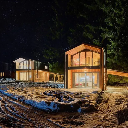 Luxe Timber & Pet Retreat By Interhome
