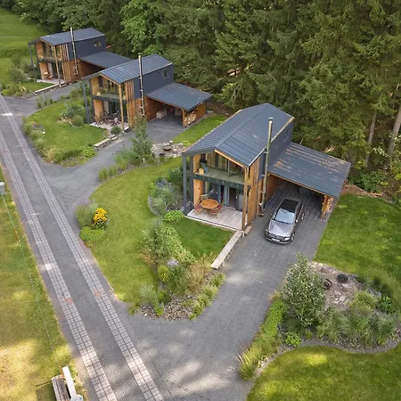 Luxe Timber & Pet Retreat By Interhome * Младе-Буки