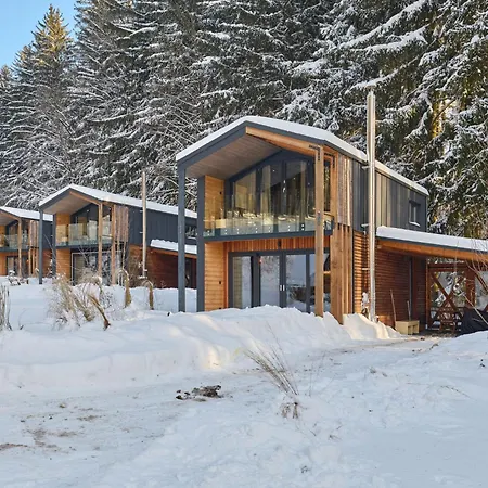 Luxe Timber & Pet Retreat By Interhome Mladé Buky