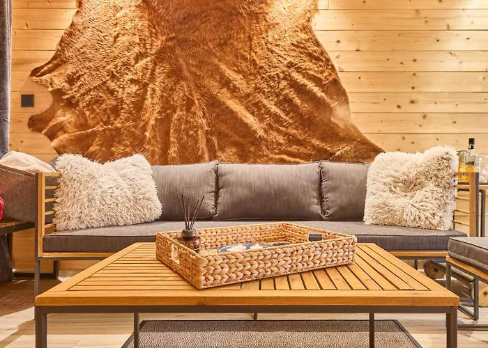 Luxe Timber & Pet Retreat By Interhome * Mlade Buky
