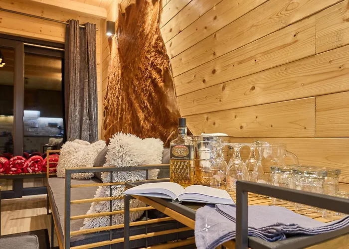 Luxe Timber & Pet Retreat By Interhome *