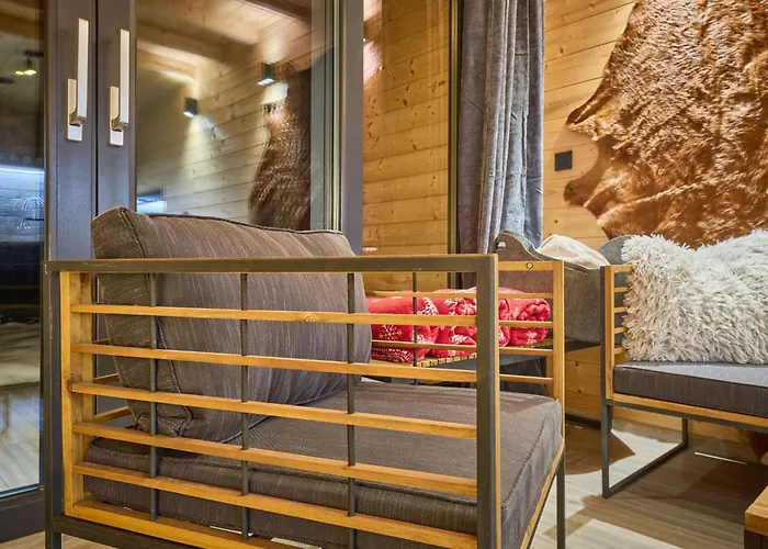 Chalet Luxe Timber & Pet Retreat By Interhome *