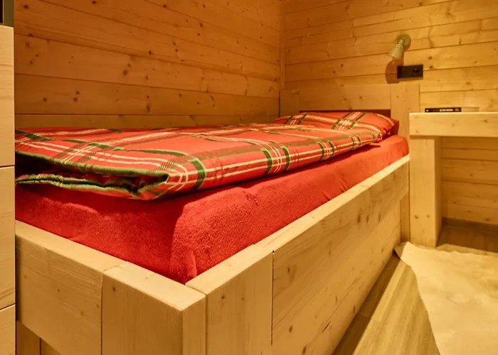Luxe Timber & Pet Retreat By Interhome *