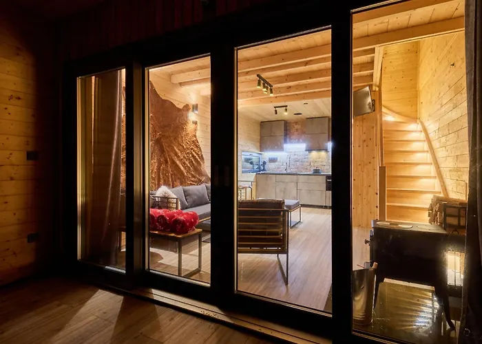 Chalet Luxe Timber & Pet Retreat By Interhome *