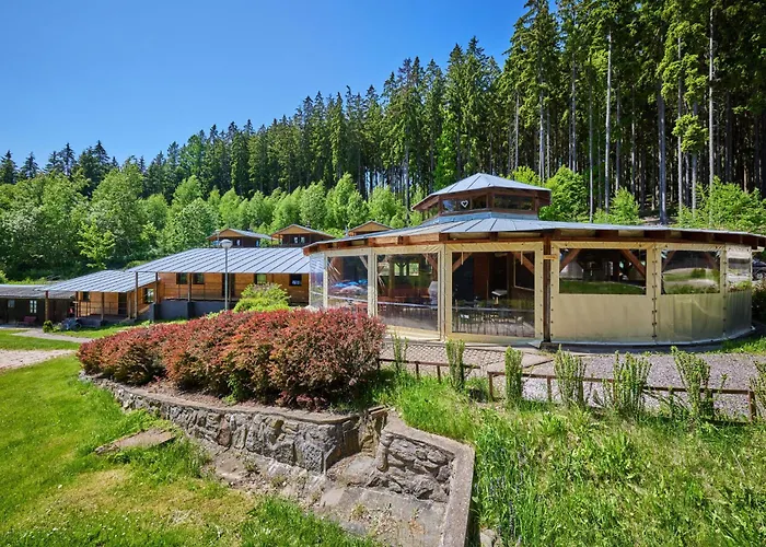 Luxe Timber & Pet Retreat By Interhome