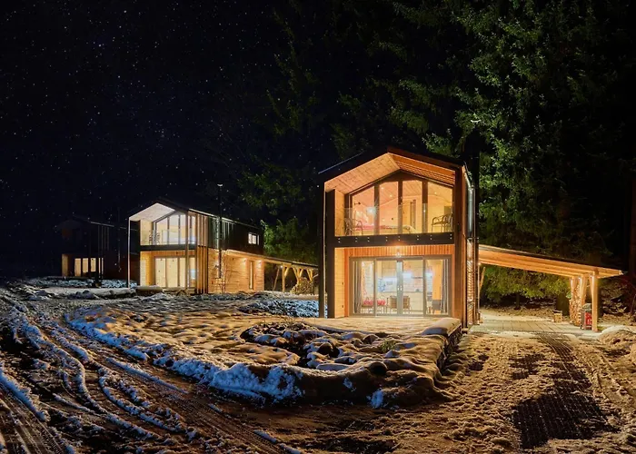 Luxe Timber & Pet Retreat By Interhome