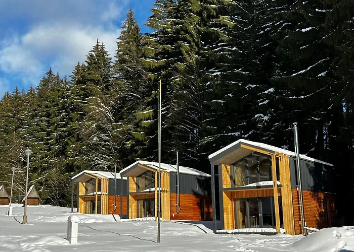 Luxe Timber & Pet Retreat By Interhome *